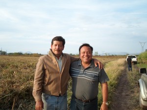 Sr. Armando Navarro con Alejandro Ramírez Zacoalco de Torres, Jal. 2nov2012
